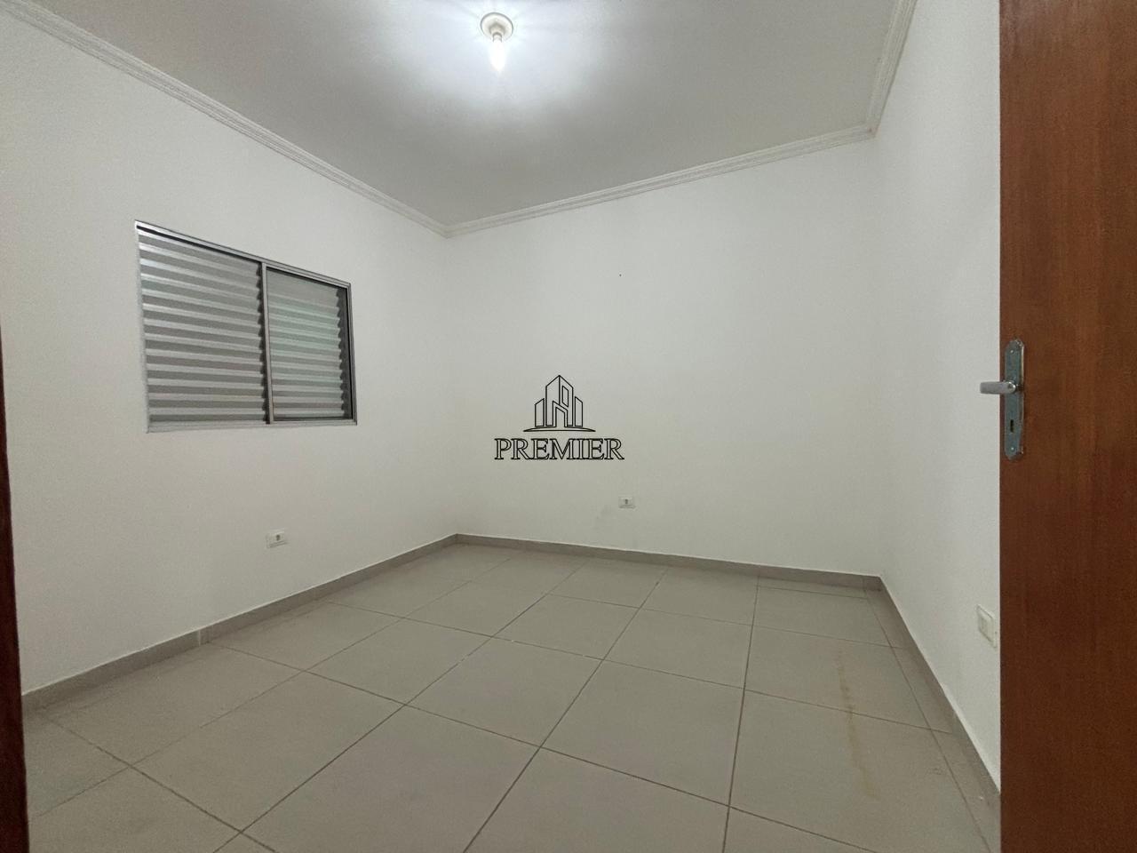 Casa para Venda, em S�o Jos� dos Campos, bairro Jardim das Industrias, 2 dormit�rios, 2 banheiros, 5 vagas